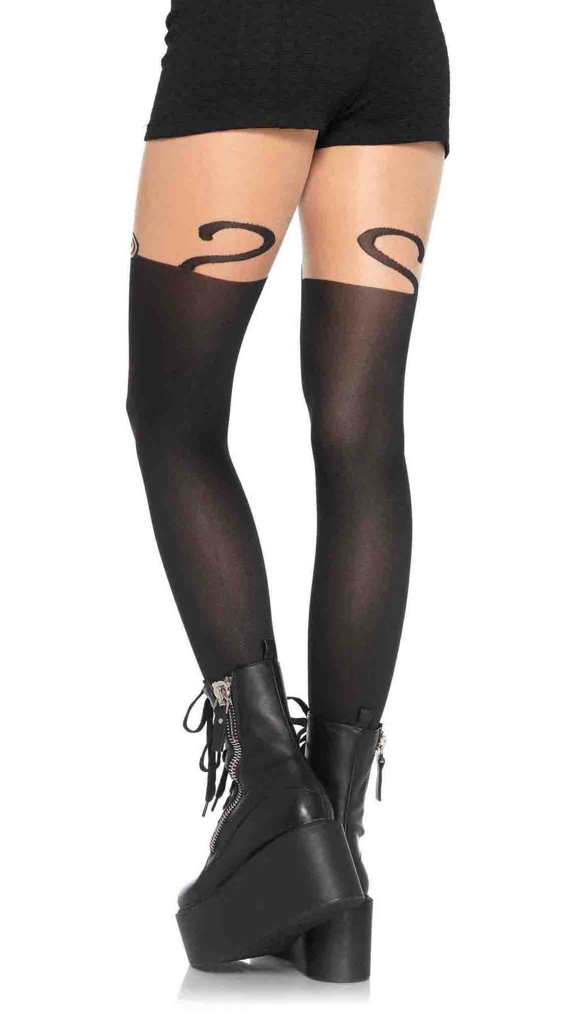 Curvy Temptation: Opaque Pantyhose with a Twist