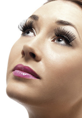 Seductive Shadows: Enchanting Black Eyelashes for Desire
