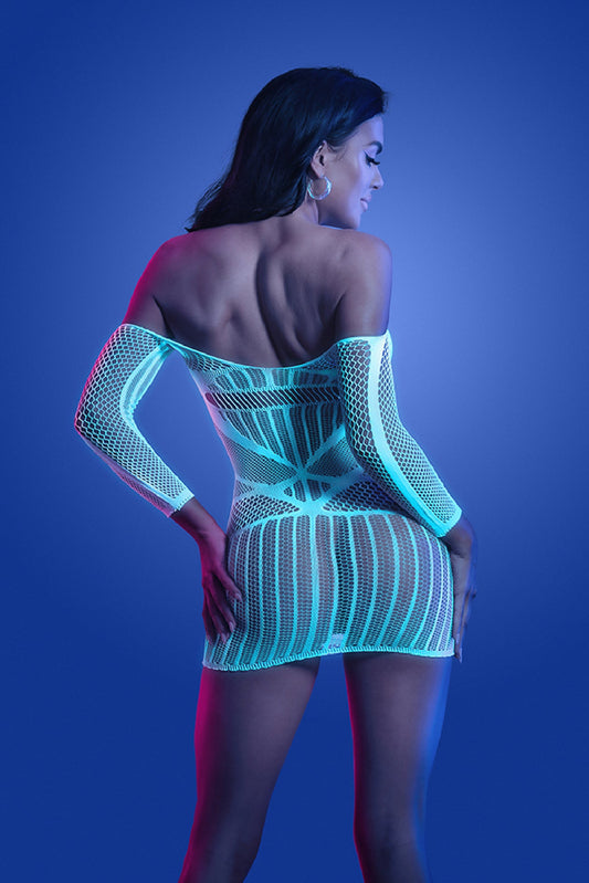 Moonlit Temptation: Glow in White & Blue