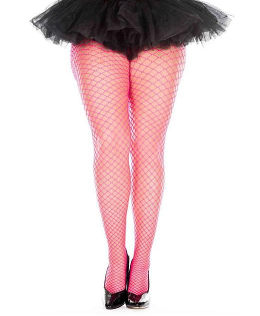 Enticing Diamond Net Embrace for Curvy Temptation